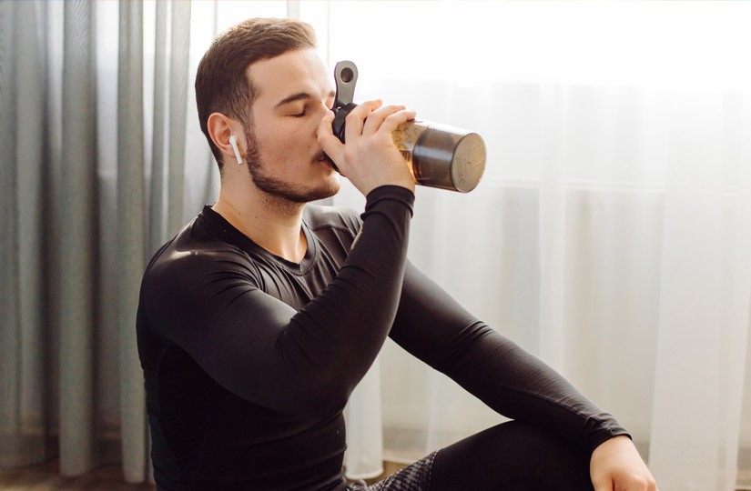 Сколько воды нужно пить на тренировке и когда вместо неё лучше подойдет  изотоник — статья на ТЧК