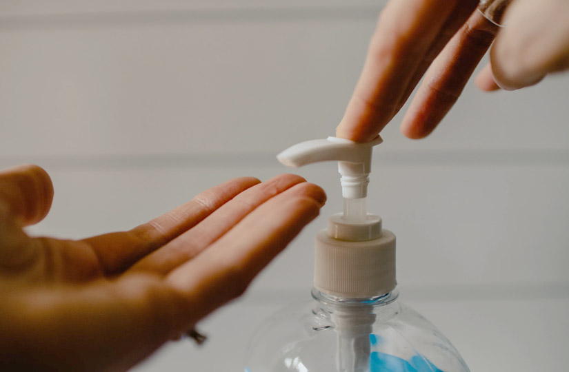 Почему обычное мыло не рекомендуется для интимной гигиены: важность выбора специального средства
